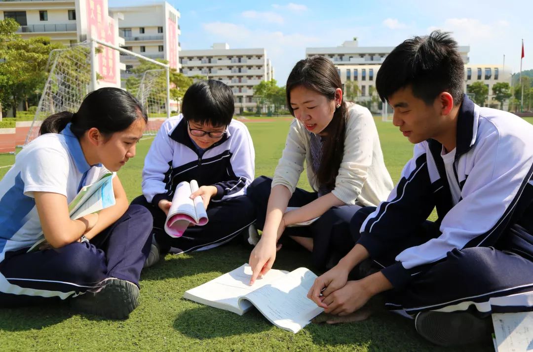 广东省前三学校，卓越的教育实践与引领者的角色