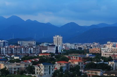 广东省与东莞市，繁荣发展的交汇点与活力四溢的城市风采