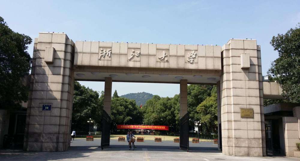 江苏大学与江苏科技大学，两所高校的独特魅力与距离探索